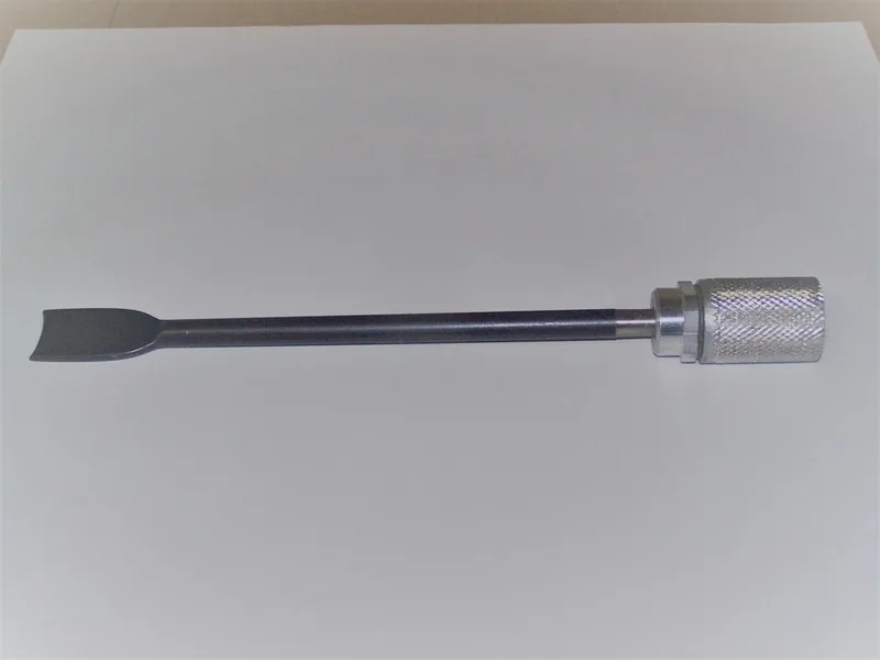 Long Flat Chisel & Knurled Safety Retainer picture